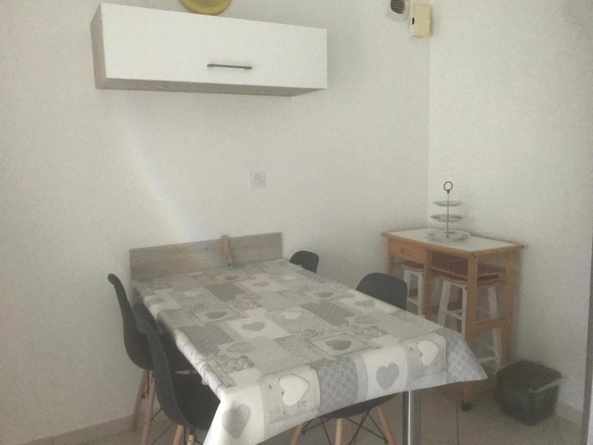 Les Tremieres Βίλα Le Thou Εξωτερικό φωτογραφία